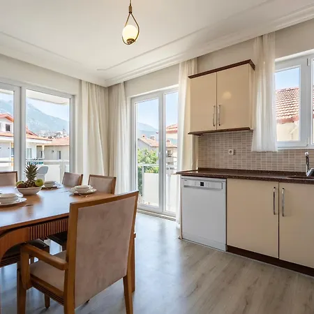 A Spacious, Comfortable And Cozy Close To The Center Of Appartamento *